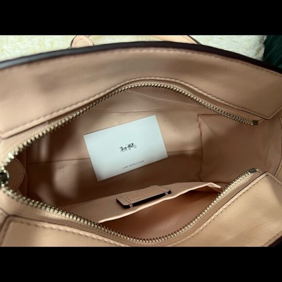 🎁NWT! || Coach Mini Blake Satchel Handbag Msrp:$375.00 - Picture 5 of 6